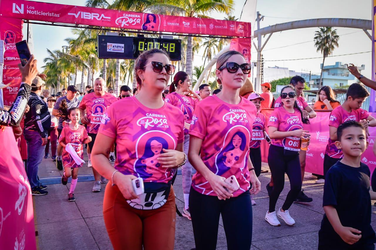 $!Impulsan Alcalde de Mazatlán y su esposa la detección oportuna del cáncer de mama