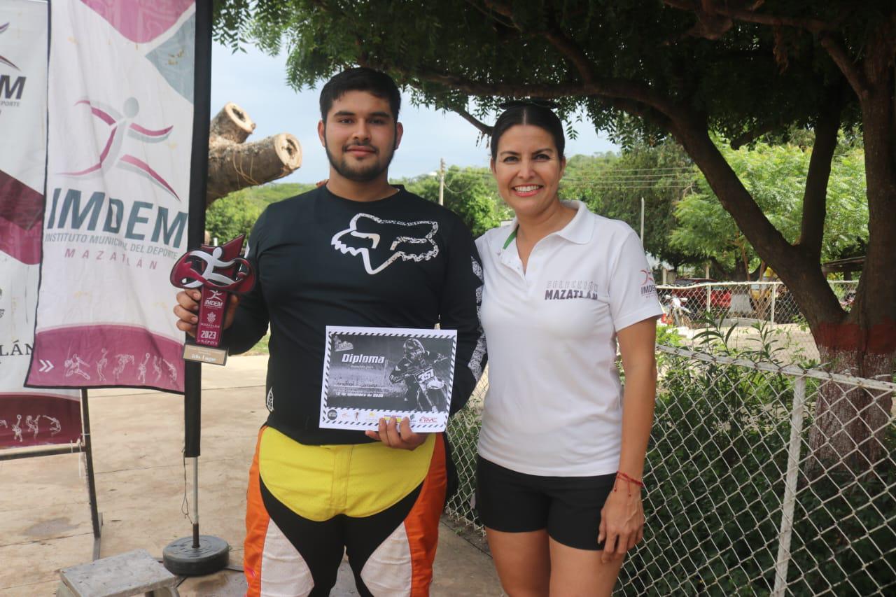 $!Conquistan el Circuito El Armadillo de Motocross