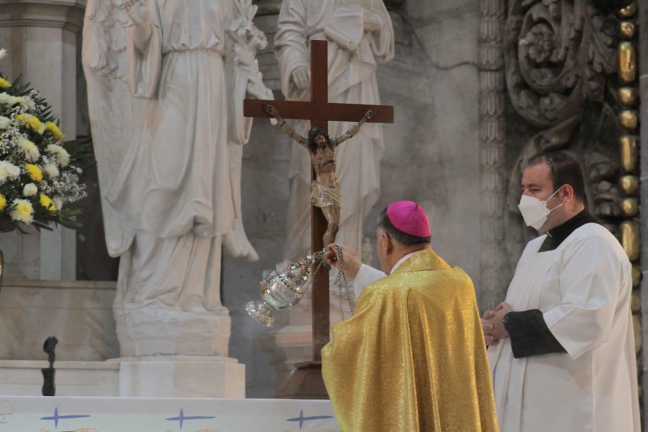 $!En Catedral de Mazatlán celebran Resurrección de Jesucristo