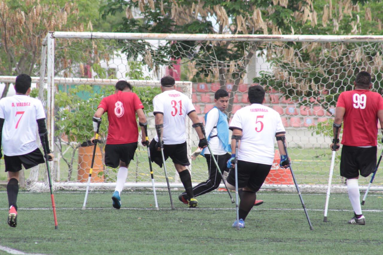 $!Zorros de Sinaloa inicia con victoria aventura en Nacional de Futbol Amputados