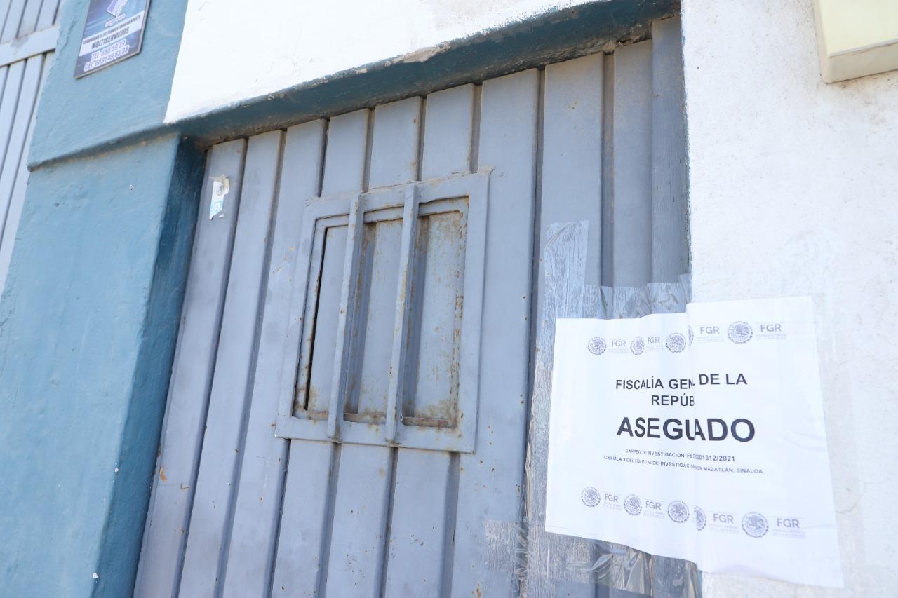 $!Golpe al ‘huachicol’ en Mazatlán: aseguran 10 tomas clandestinas en bodega contigua al puente Juárez