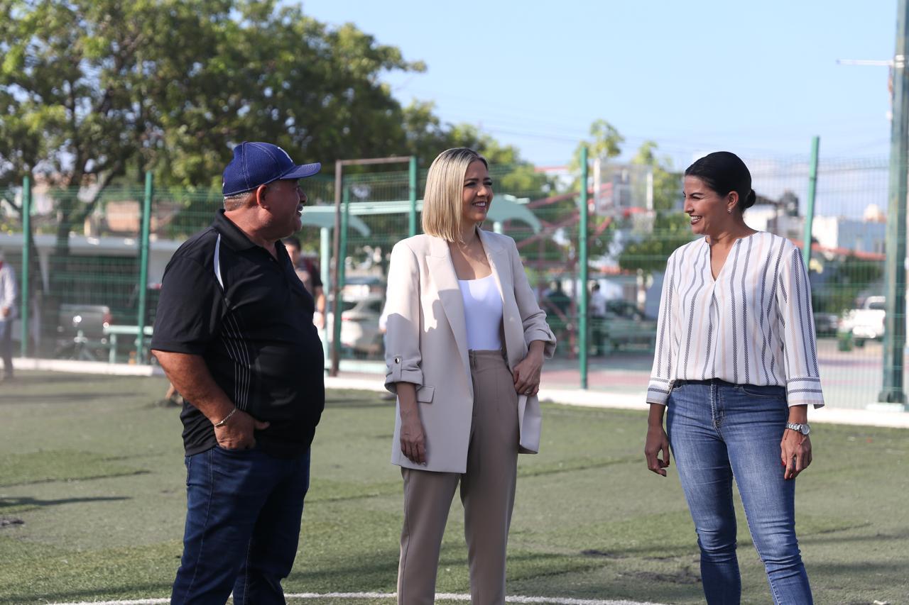 $!Rehabilitan cancha de futbol en Casa Hogar, en Mazatlán