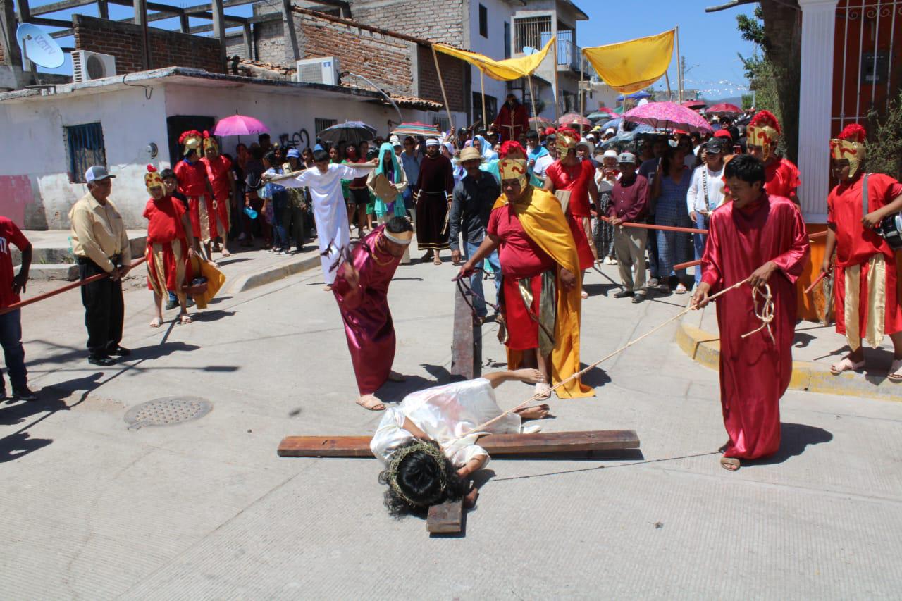 $!Se cumplen 322 años del tradicional Viacrucis de la comunidad indígena de Matatán