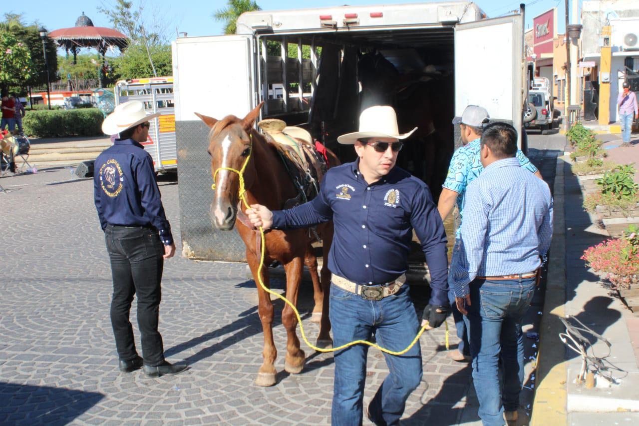 $!Cabalgata Guadalupana empieza a recobrar fuerza en Rosario