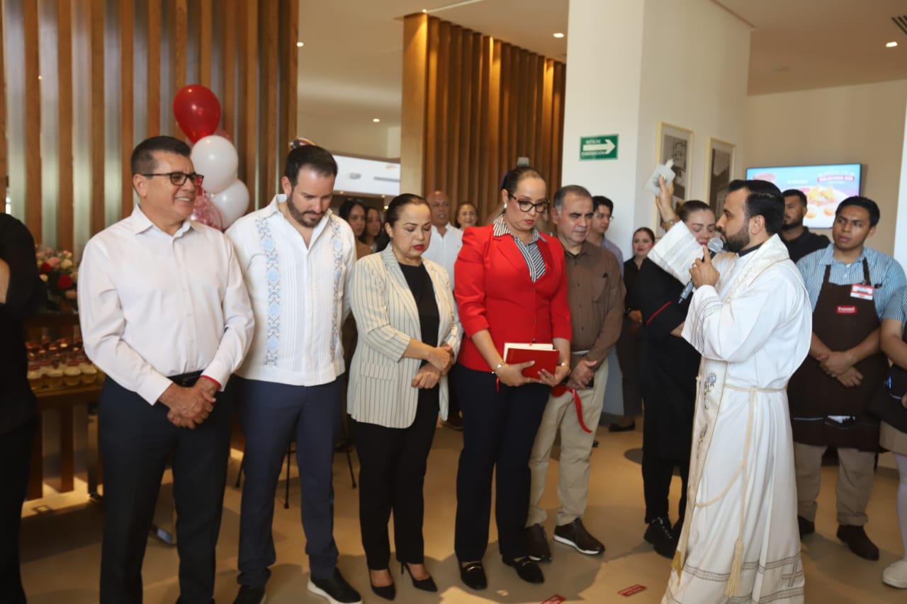 $!Refrenda Grupo Panamá confianza en Sinaloa; inaugura nuevo restaurante en Plaza Cabo Carena, en Mazatlán