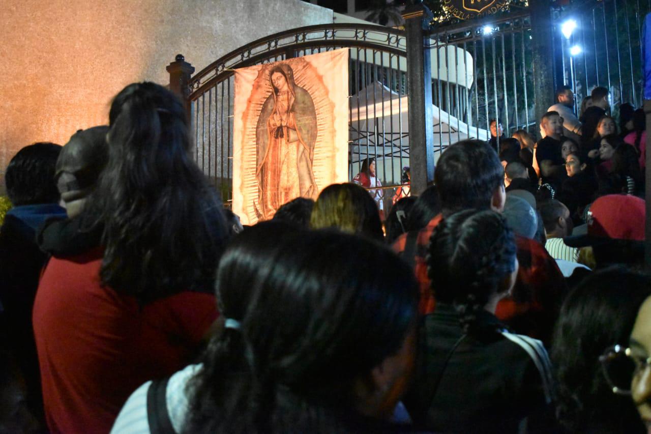 $!Atienden tres personas fatigadas en las escaleras de La Lomita