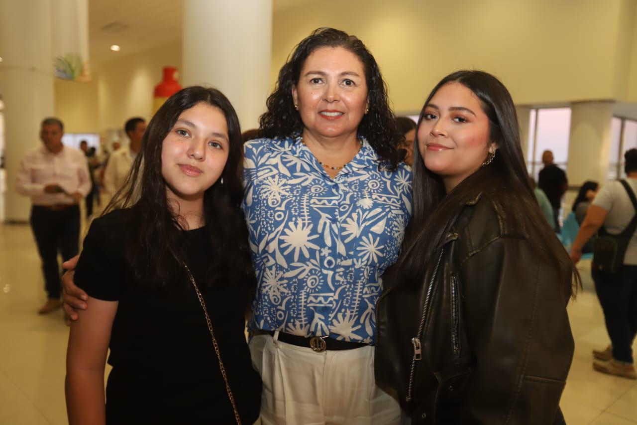 $!Daniela Ley, Lupita Osuna y Jaime Amaya.