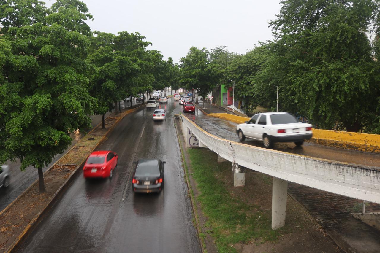 $!Huracán Pamela origina las primeras lluvias en Culiacán