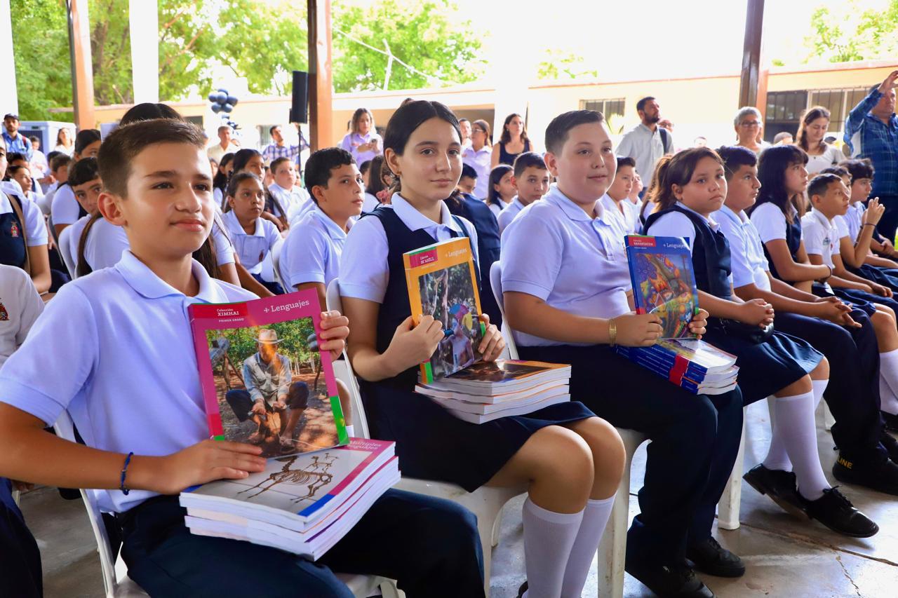 $!Regresan más de 850 mil estudiantes a las aulas sinaloenses