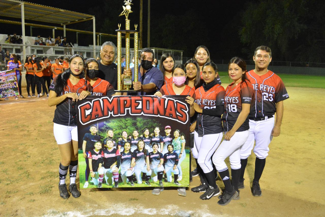 $!Inauguran en Navolato Liga de Softbol Femenil