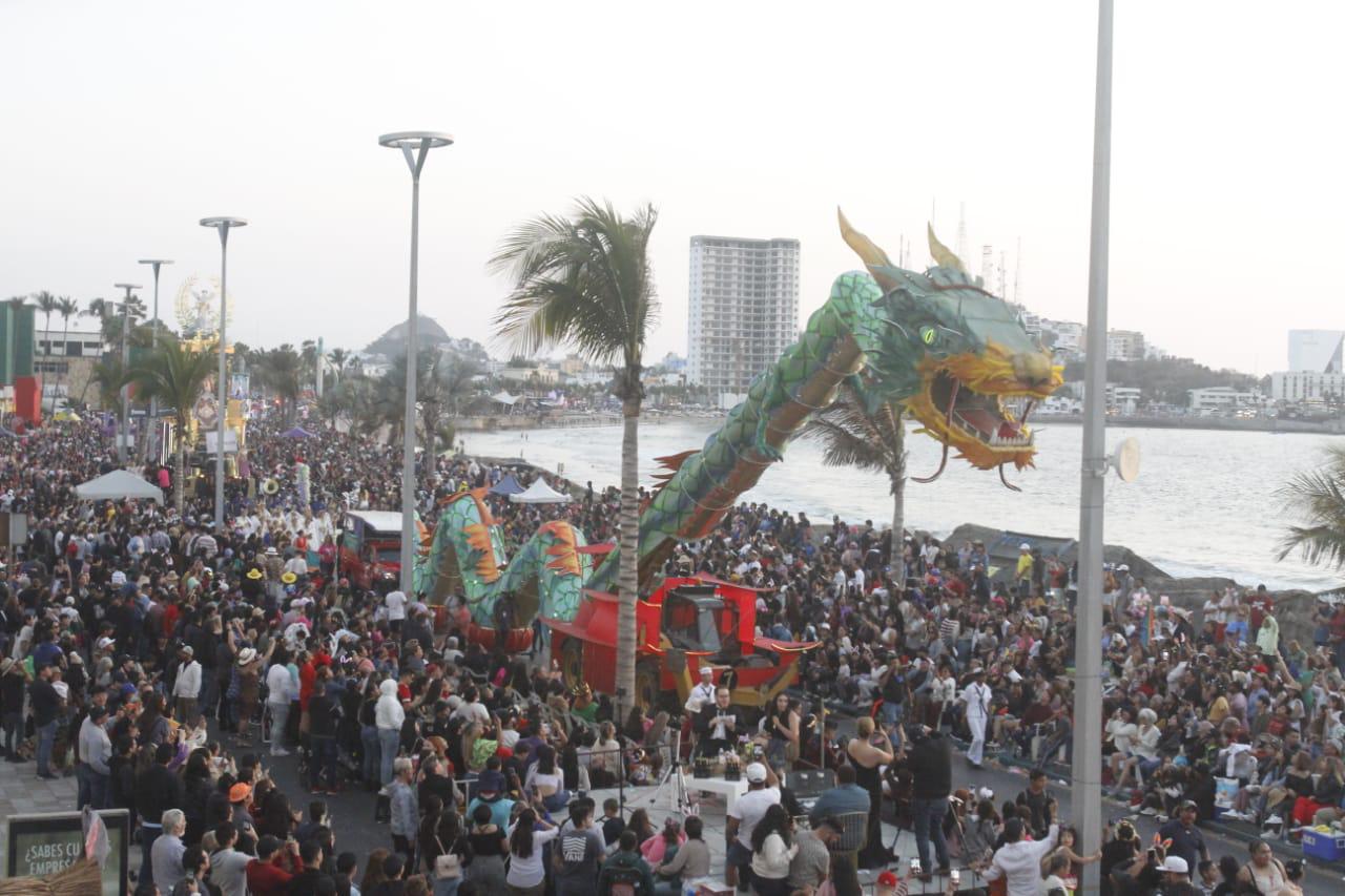 $!Deslumbra el desfile del Carnaval de Mazatlán 2023