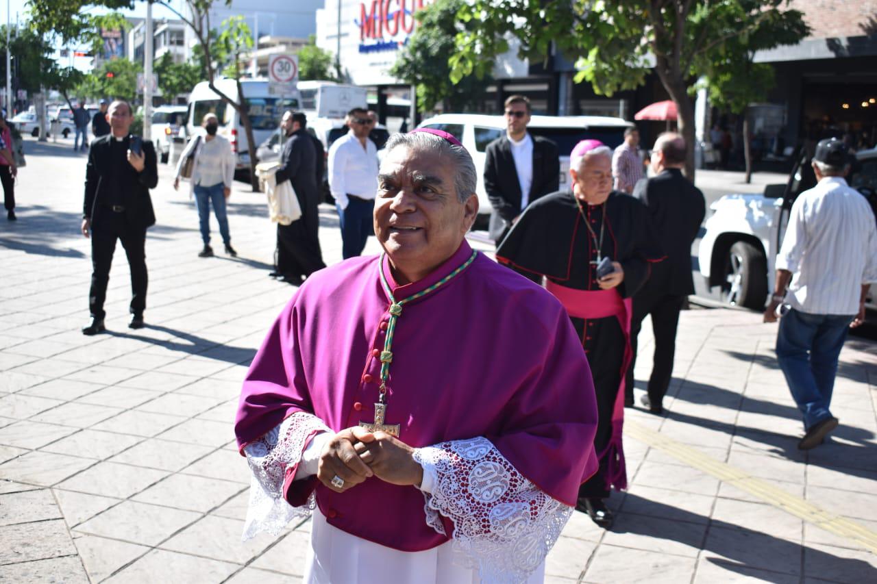 $!Monseñor Jesús José Herrera asume como nuevo Obispo de Culiacán