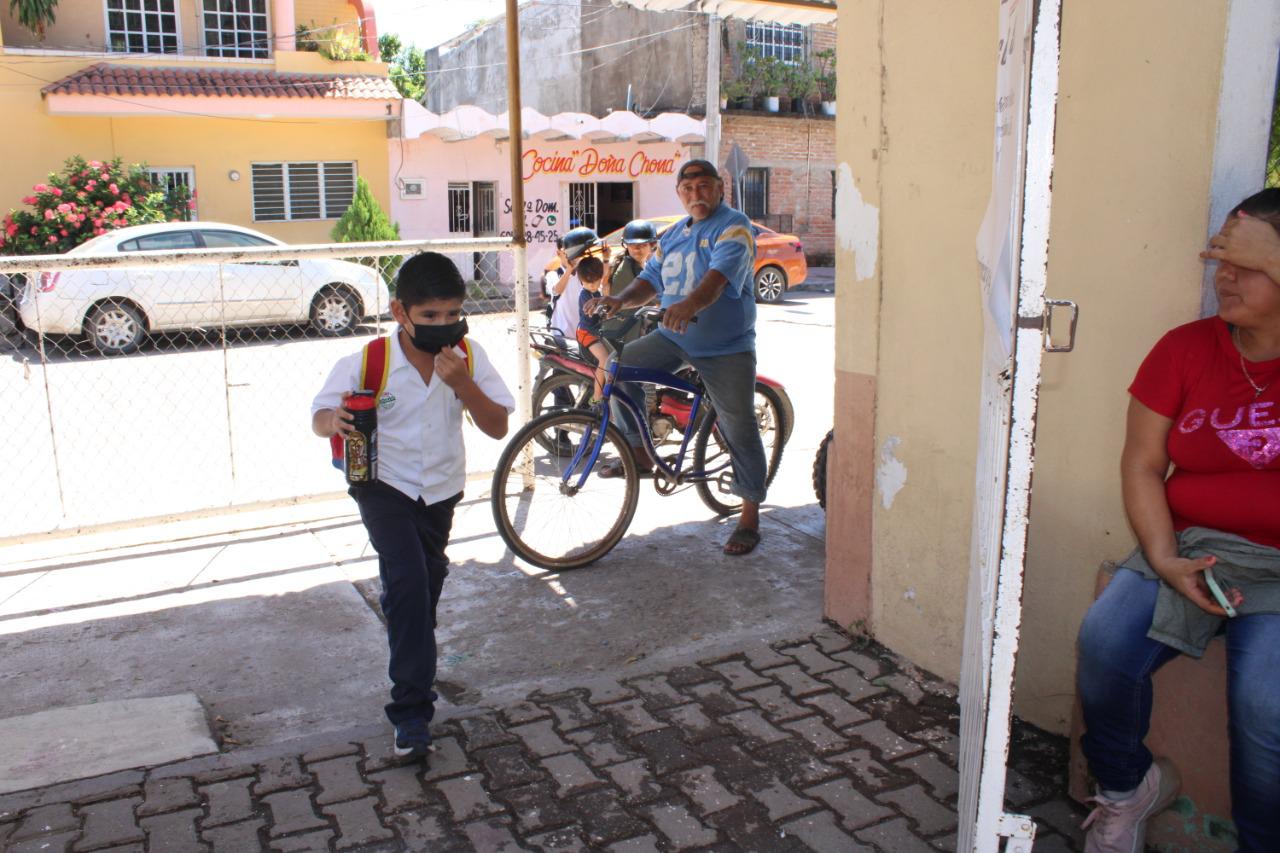 $!En Rosario y Escuinapa, escuelas reportan baja asistencia después del impacto de ‘Orlene’