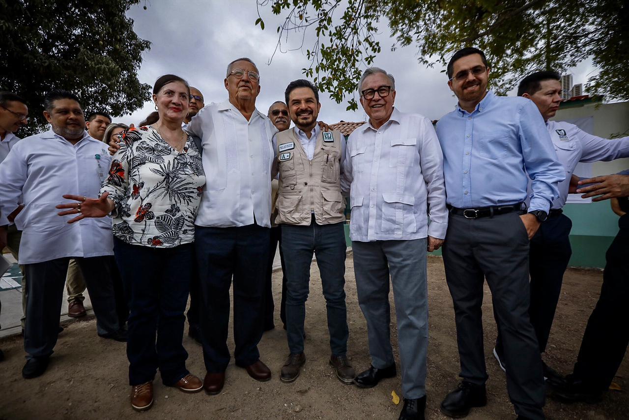 $!Rubén Rocha Moya y Zoé Robledo inauguran albergue comunitario en Villa Unión