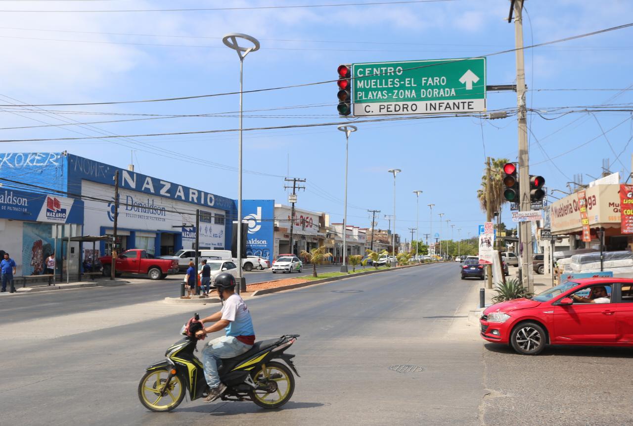 $!Piden que funcionen semáforos en la Gabriel Leyva para prevenir accidentes