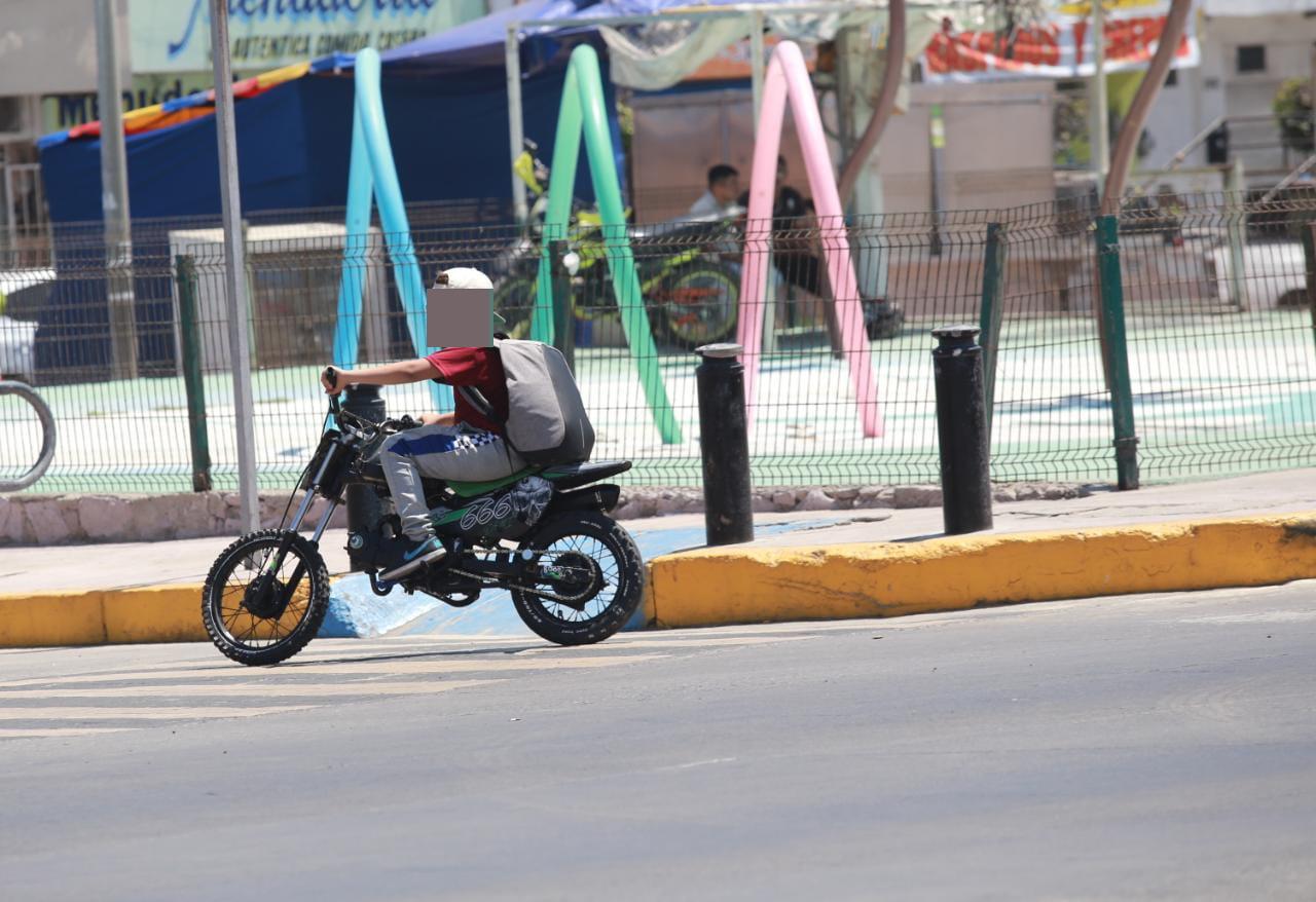 $!Hoy, desfile de motos en Mazatlán; hay caos vial por cierre del malecón