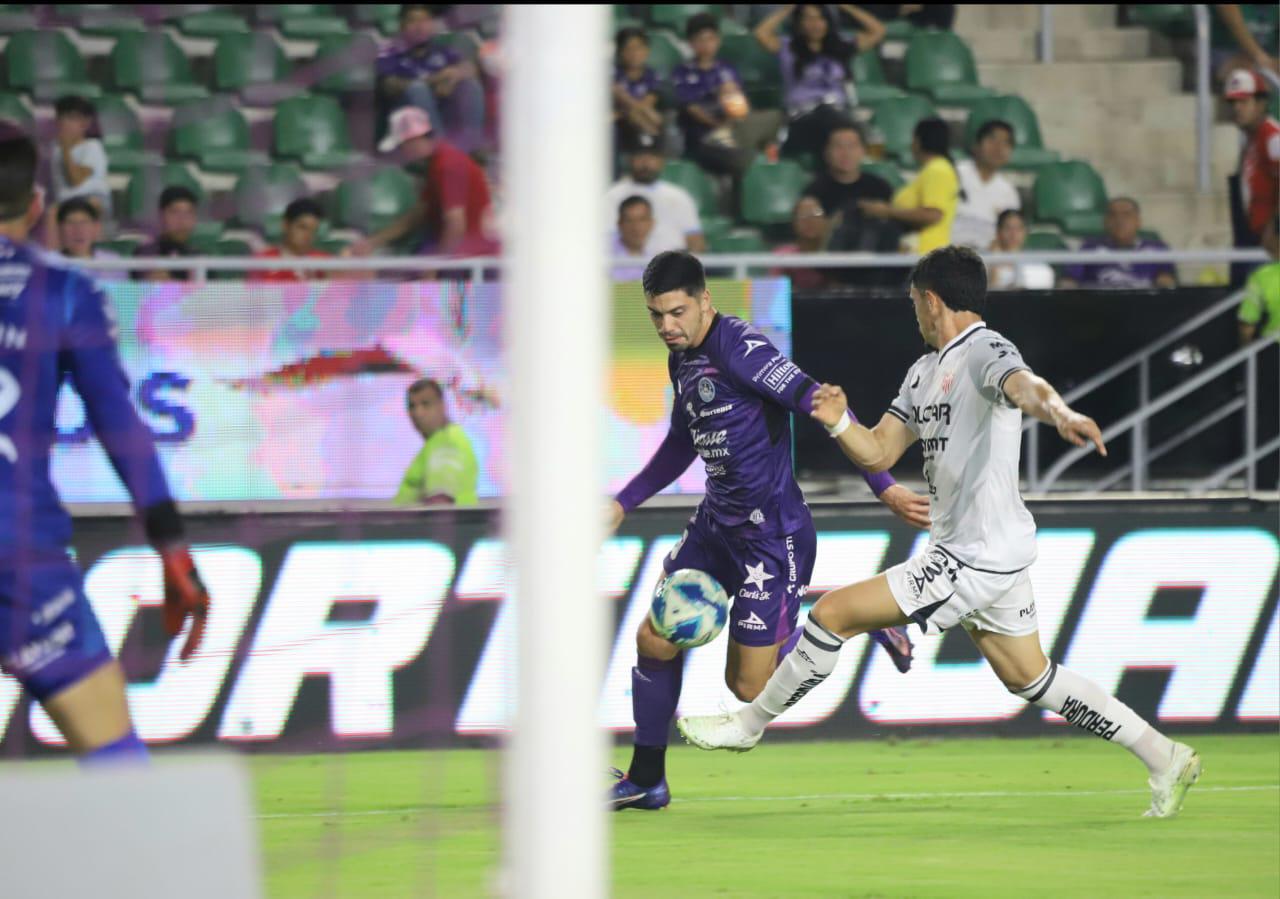 $!Mazatlán FC y Necaxa dividen puntos en El Encanto tras un tedioso empate sin goles