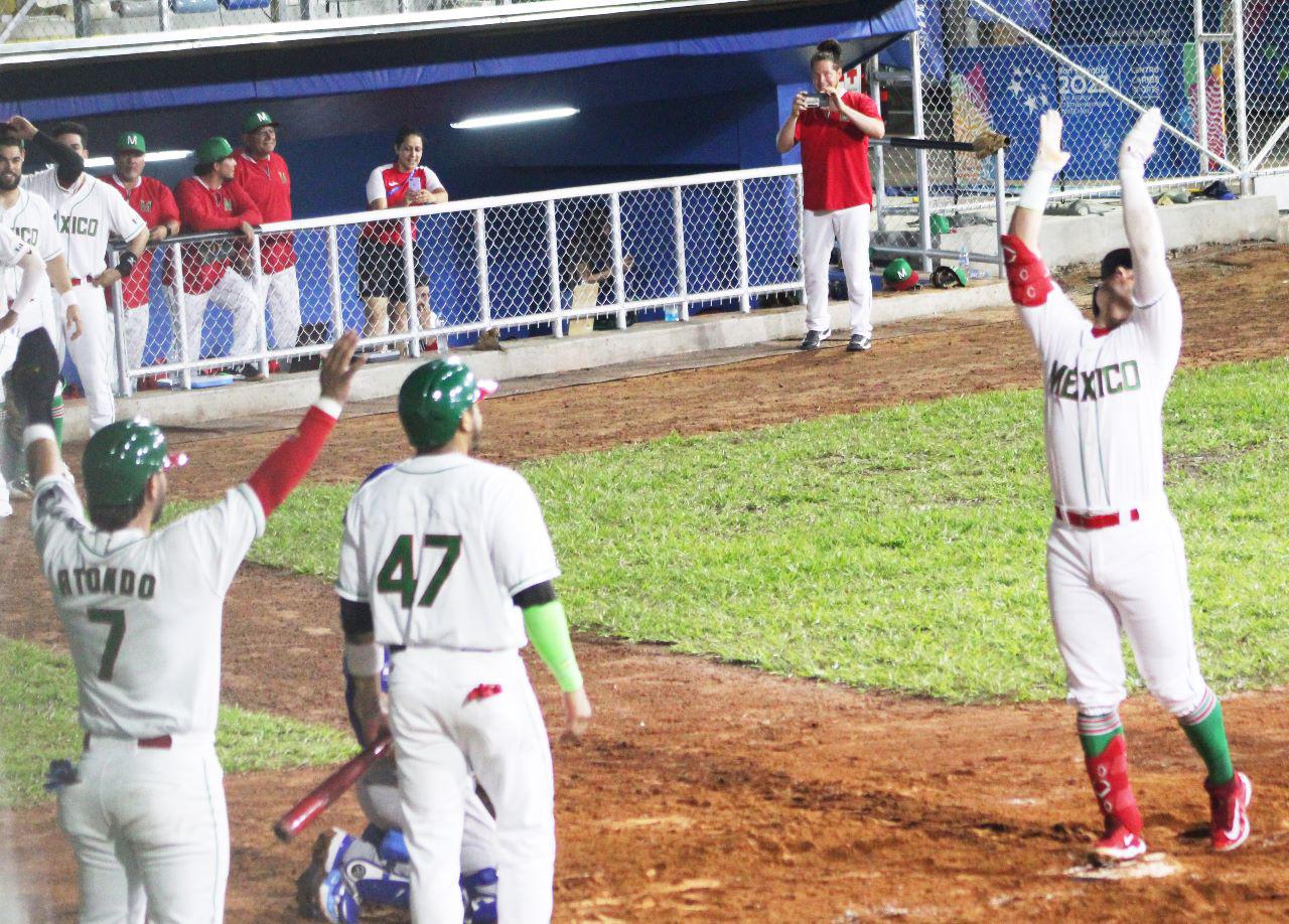 $!Emmanuel Ávila impone su poder y México derrota a Nicaragua