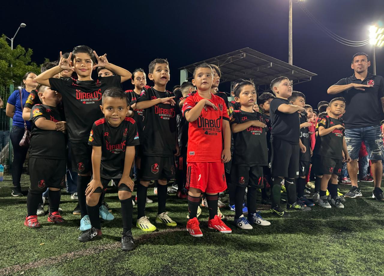 $!Abre Torneo Nacional de Escuelas Filiales y Fuerzas Básicas su telón en la Unidad Deportiva Toledo Corro