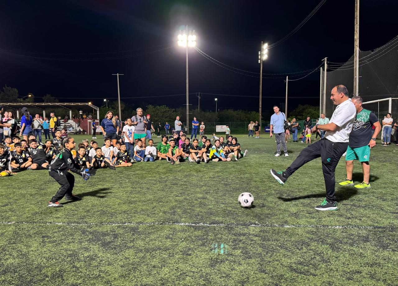 $!Abre Torneo Nacional de Escuelas Filiales y Fuerzas Básicas su telón en la Unidad Deportiva Toledo Corro