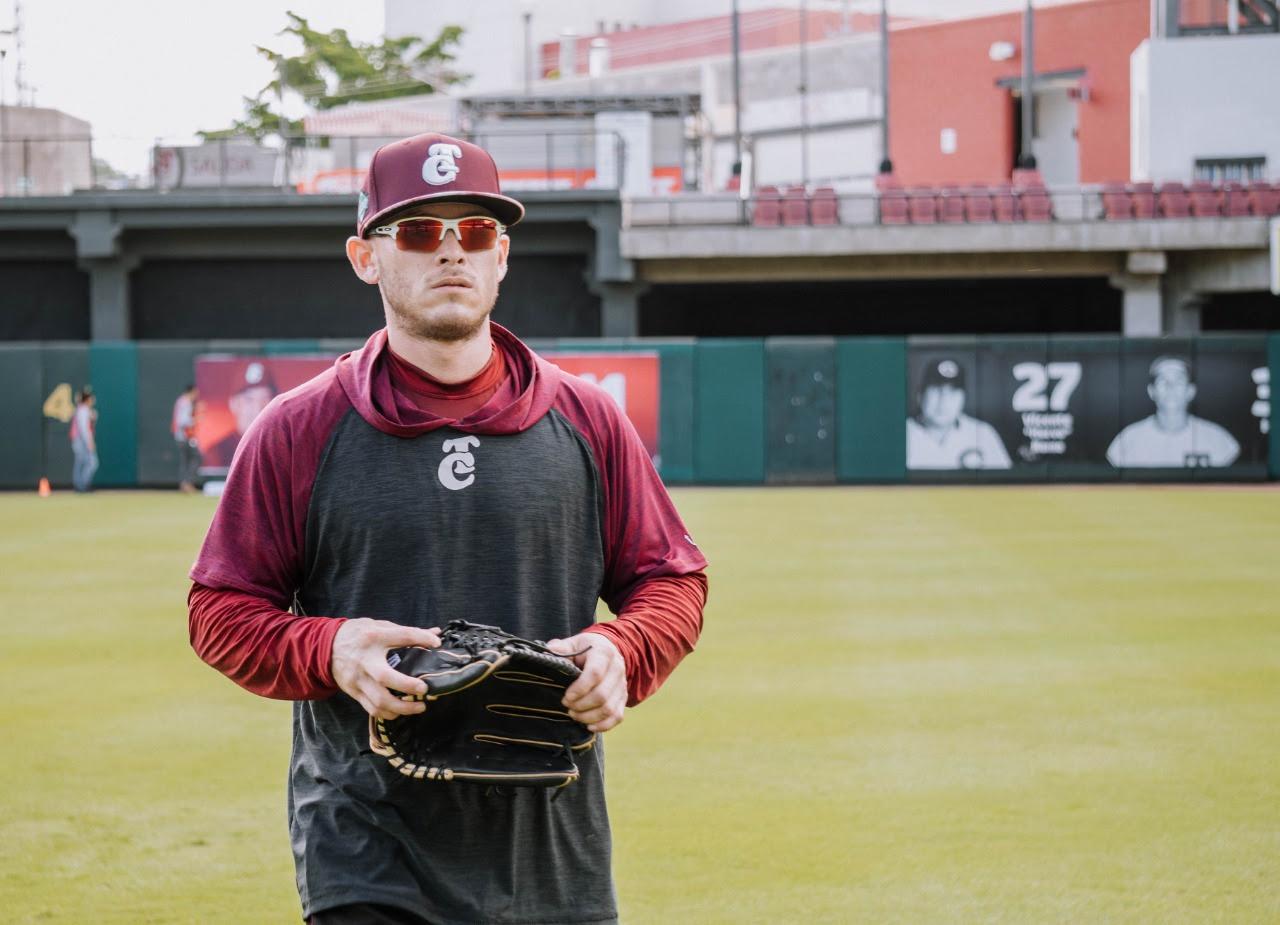 $!La energía de Jesús Fabela se incorpora a los entrenamientos de Tomateros de Culiacán