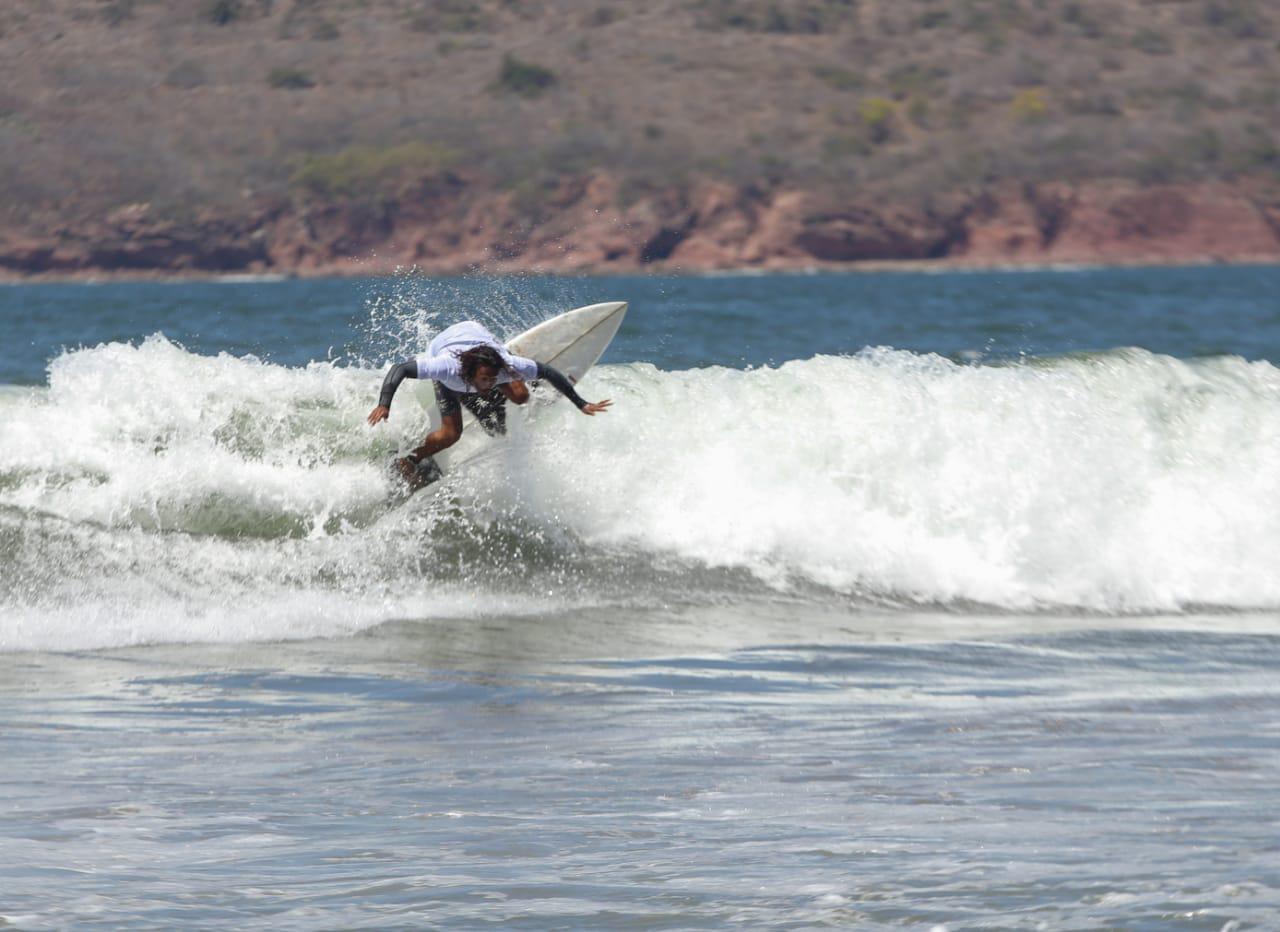 $!Surfistas cumplen con éxito en Selectivo Estatal, en Mazatlán