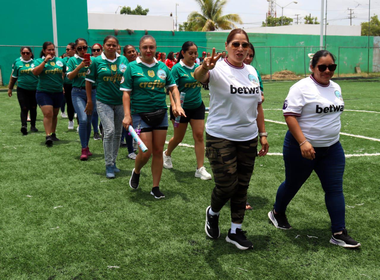 $!Jugarán mamás futbolistas por una bolsa de 70 mil pesos, en Mazatlán