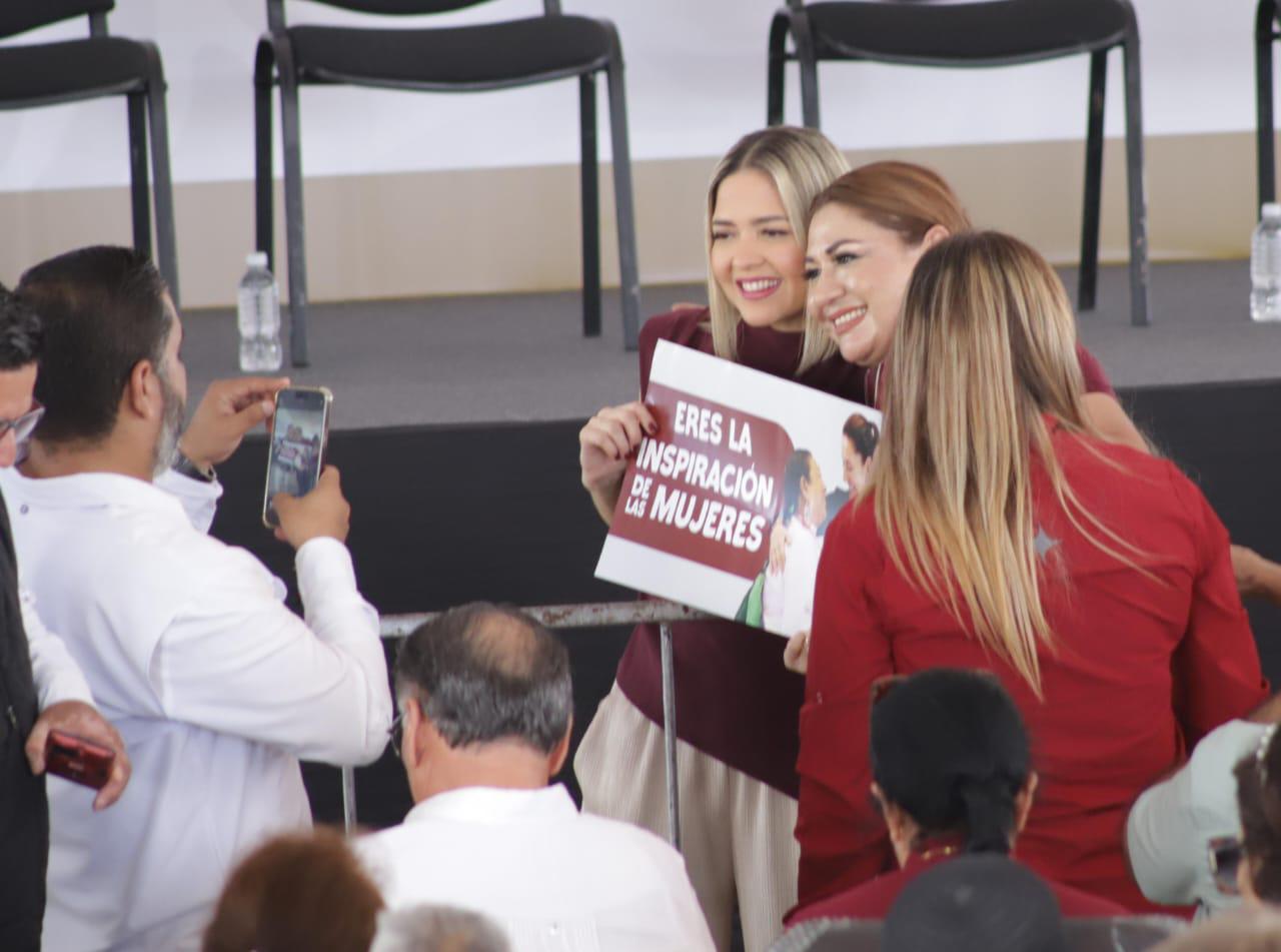 $!Muestran apoyo a Claudia Sheinbaum en su visita presidencial a Mazatlán