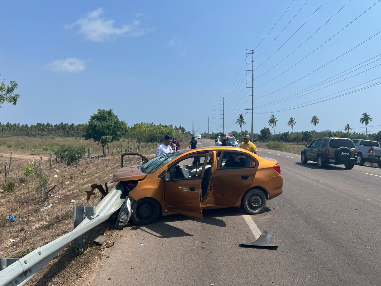 $!Fallece niño de 11 años en choque en la carretera Escuinapa-Teacapán