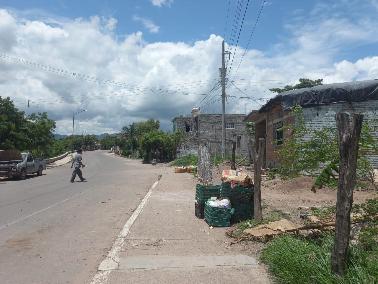 $!Basura se acumula en Escuinapa por la descompostura de camiones recolectores