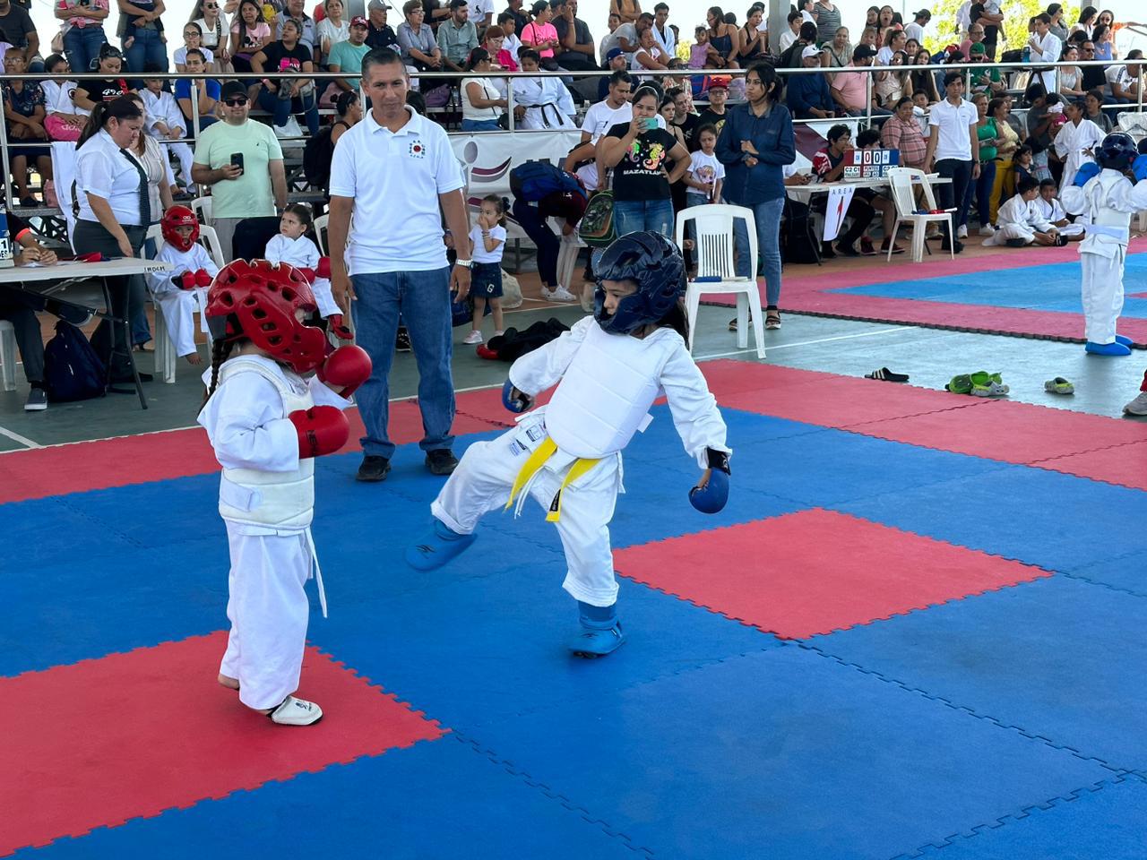 $!Surgen primeros ganadores de Copa Noroeste de Karate