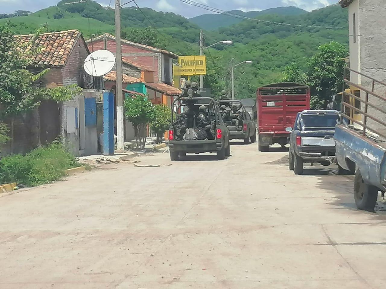 $!Sin manifestaciones camino a Santa María en la visita de AMLO