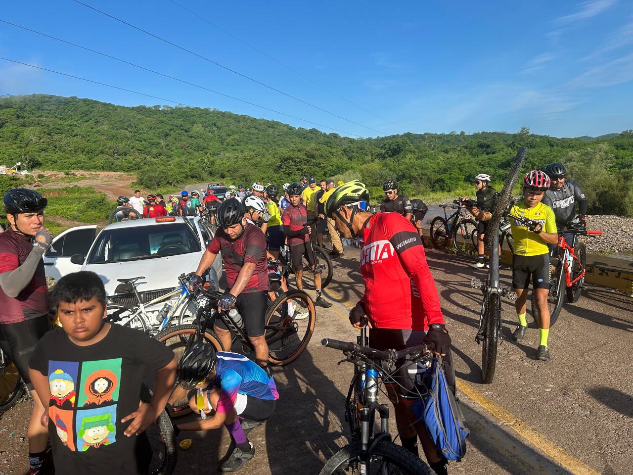 $!Realizan rodada ciclista al Nuevo Santa María para celebrar la fundación de El Rosario