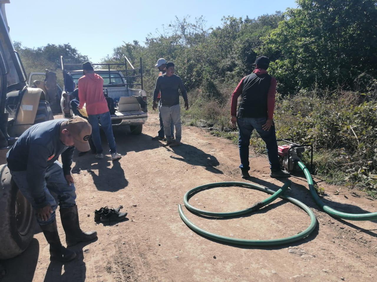 $!Empresa que recibió recursos ‘extra’ del Gobierno de Rocha, tiene sin agua a Escuinapa por fuga en acueducto