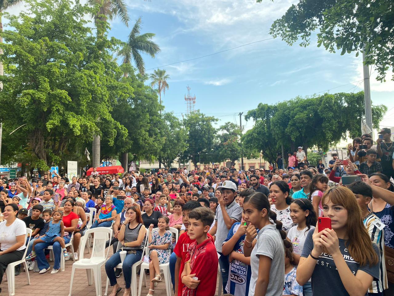 $!Celebran bailando el 41 aniversario de la Municipalización de Navolato