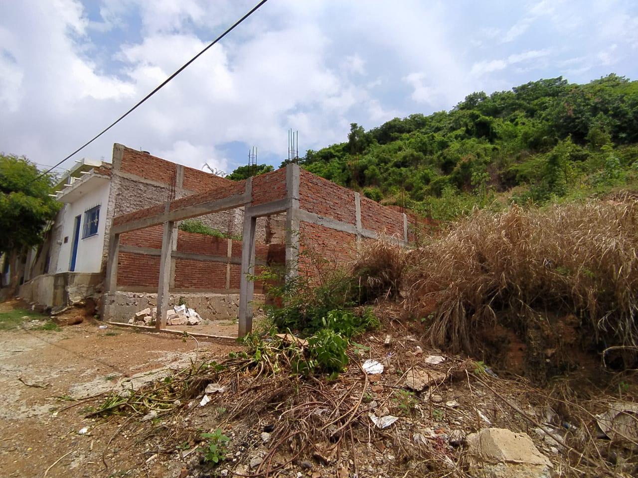 $!Cerros en Mazatlán, vivir con el peligro al lado