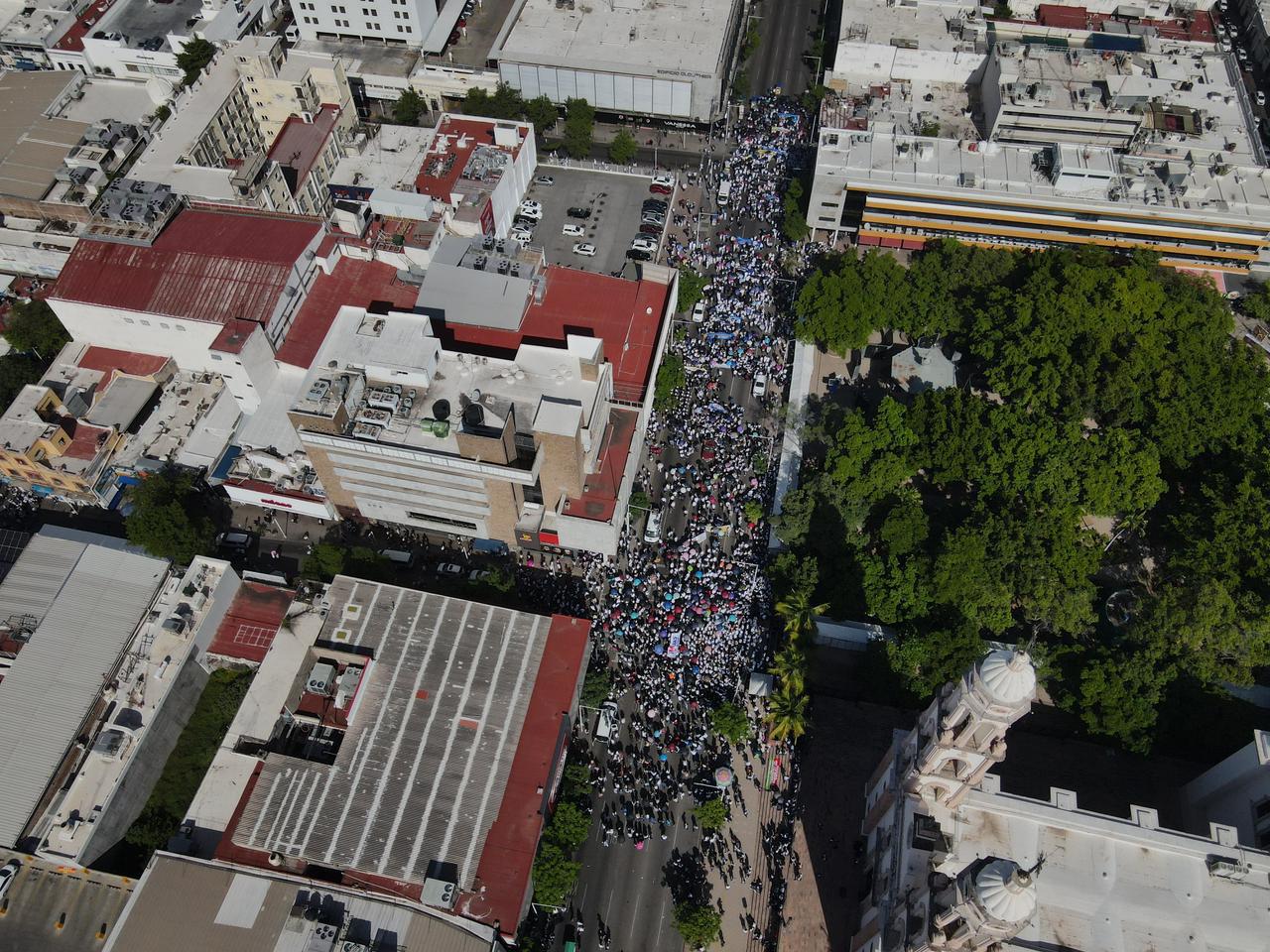 $!La UAS vuelve a marchar en defensa de Jesús Madueña y su autonomía