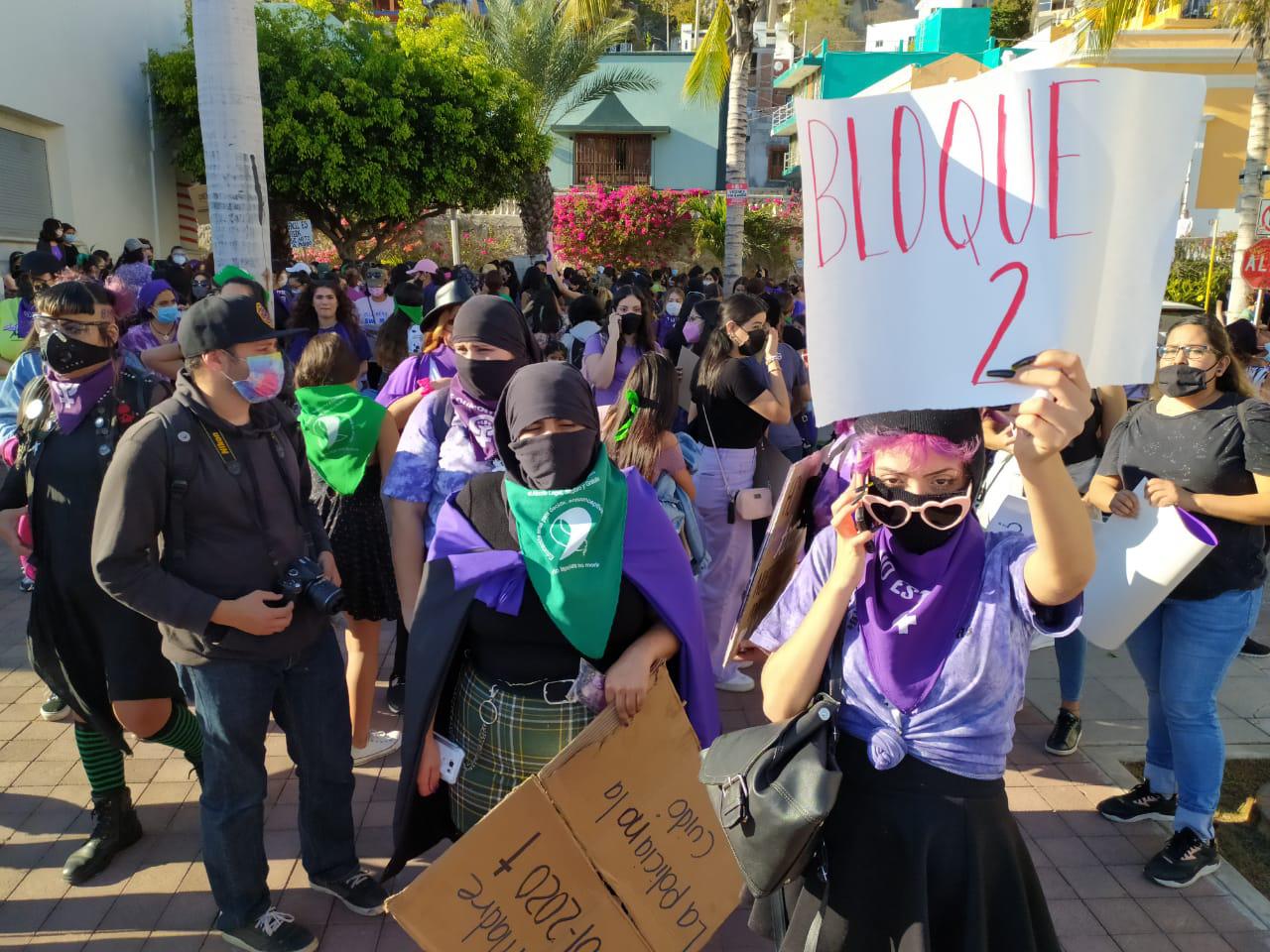 $!Inicia marcha por el Día Internacional de la Mujer en Mazatlán