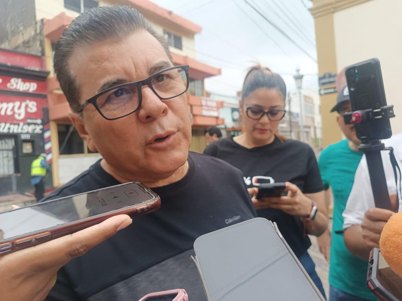 $!No hay problema de desabasto de agua pese a desbordamiento de ríos y presas: Alcalde de Mazatlán