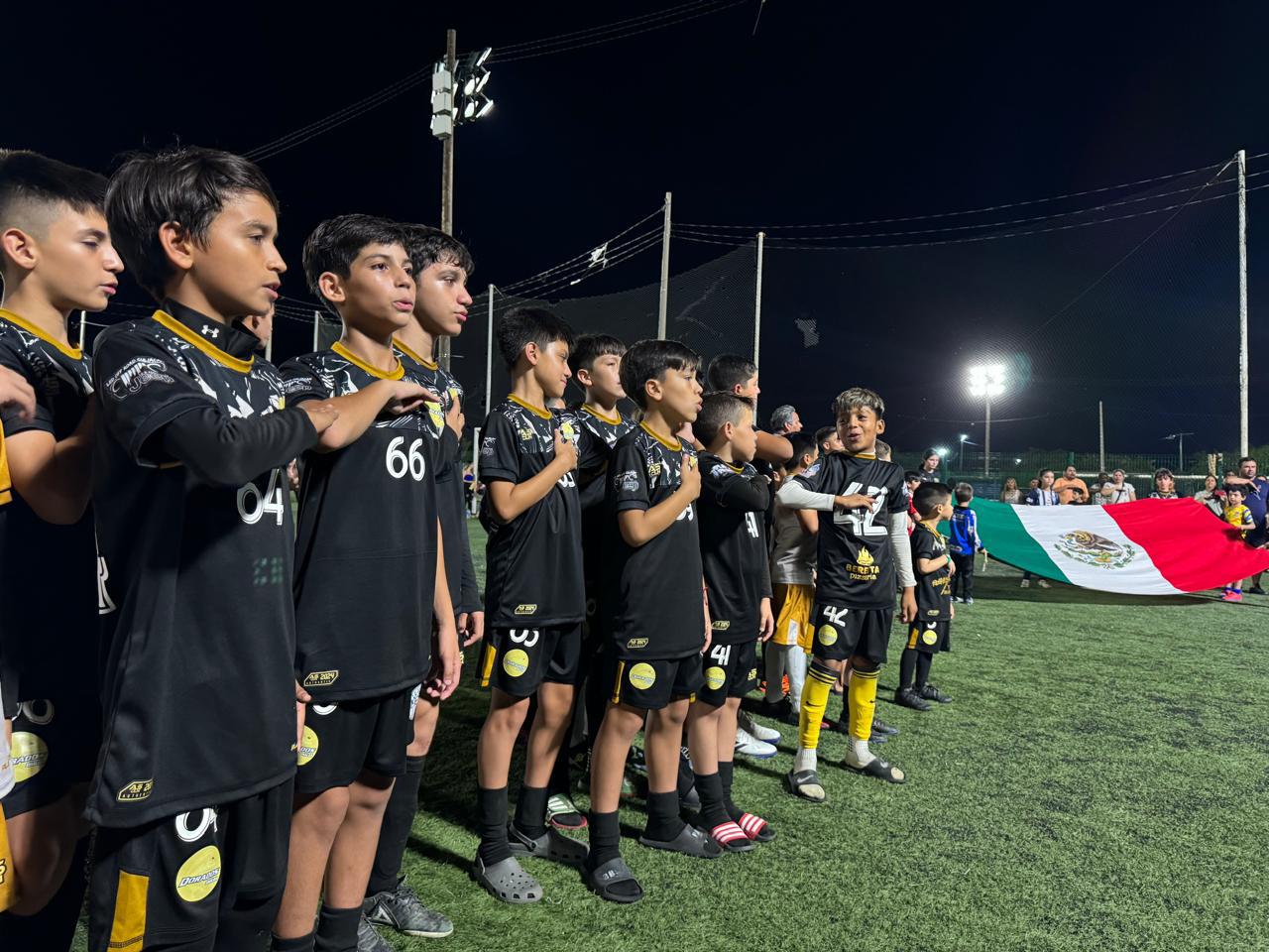 $!Abre Torneo Nacional de Escuelas Filiales y Fuerzas Básicas su telón en la Unidad Deportiva Toledo Corro