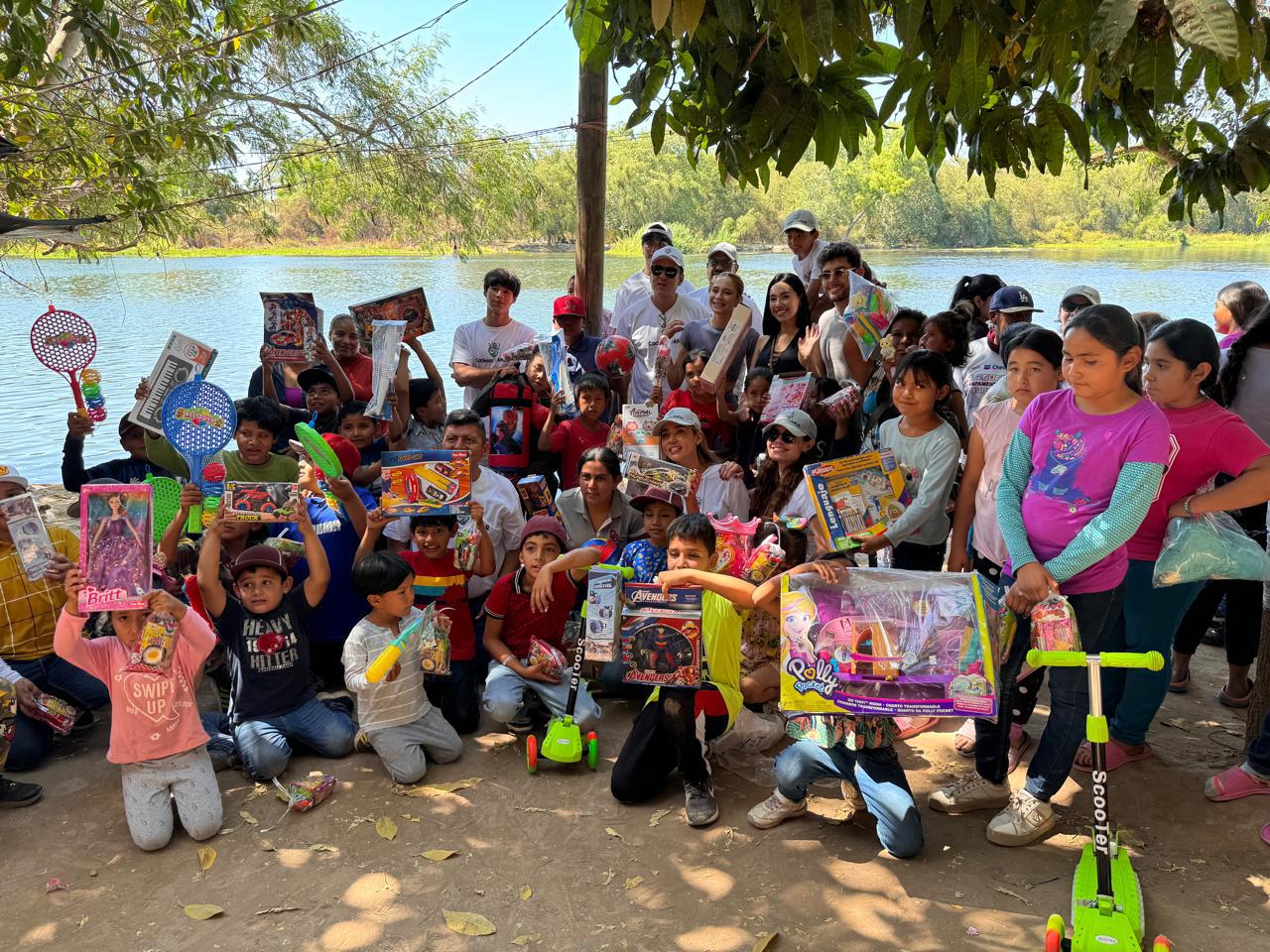 $!En el Día del Niño ningún pequeño se quedó sin su juguete.