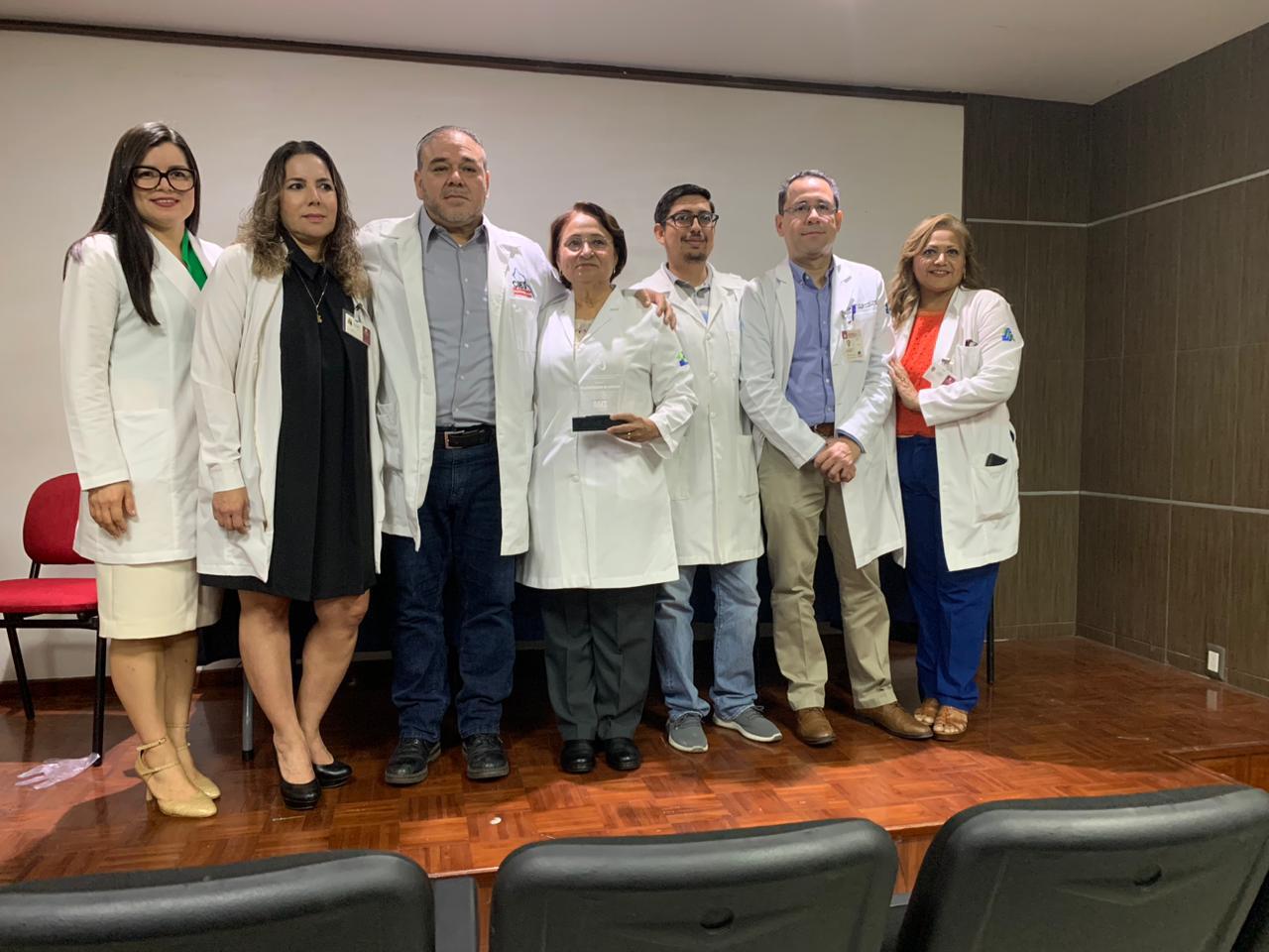 $!Reconocen la investigación científica de dos profesionales del Hospital General de Culiacán