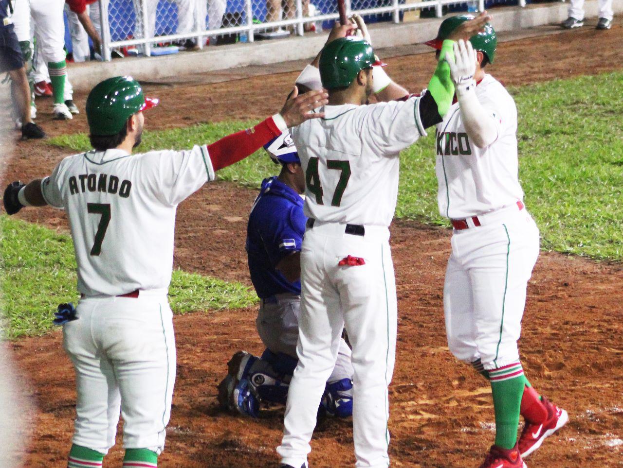 $!Emmanuel Ávila impone su poder y México derrota a Nicaragua