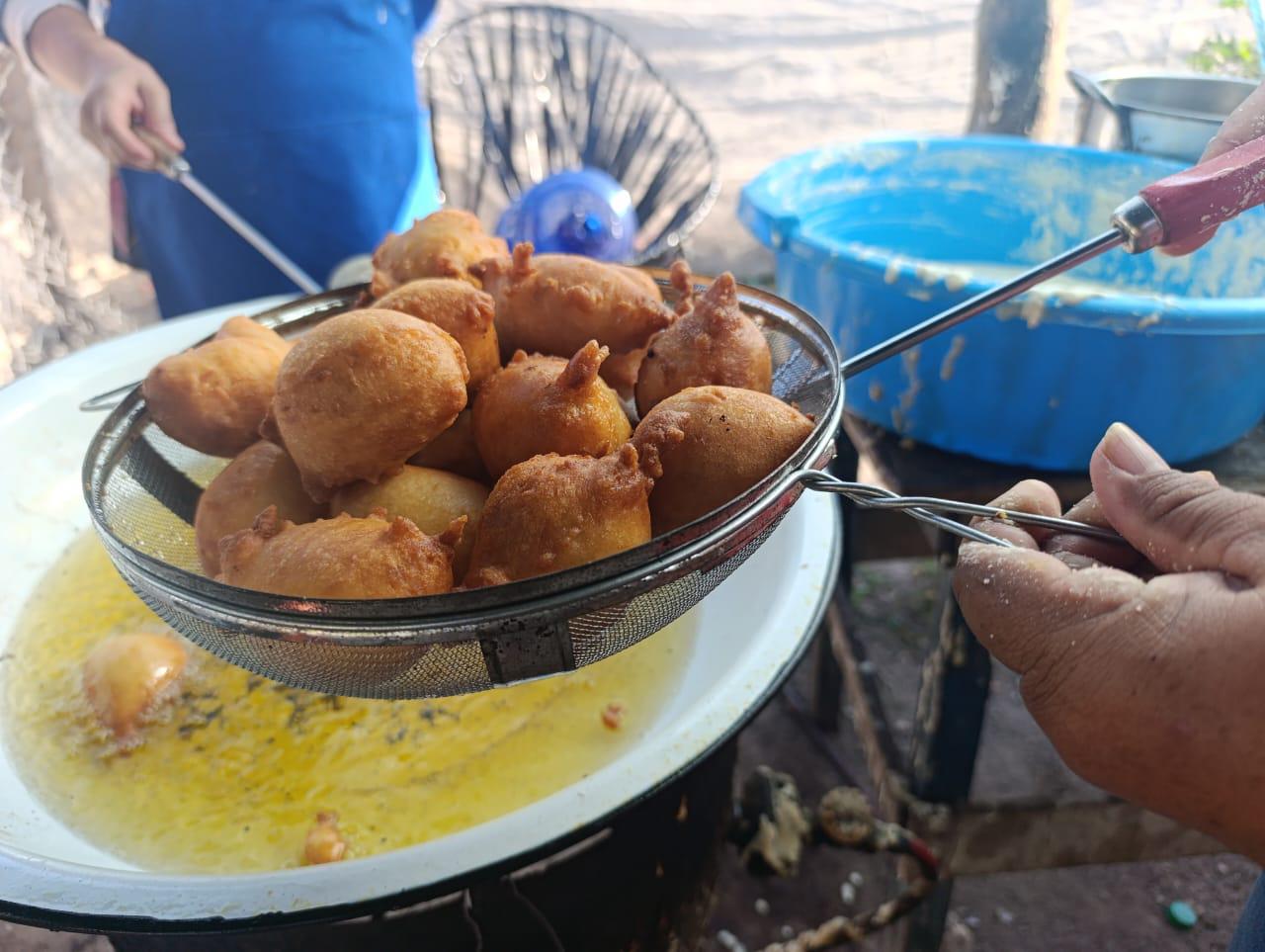 $!Comparte Marcia los ‘olores’ del negocio del atole de pinole y los bollitos en Escuinapa