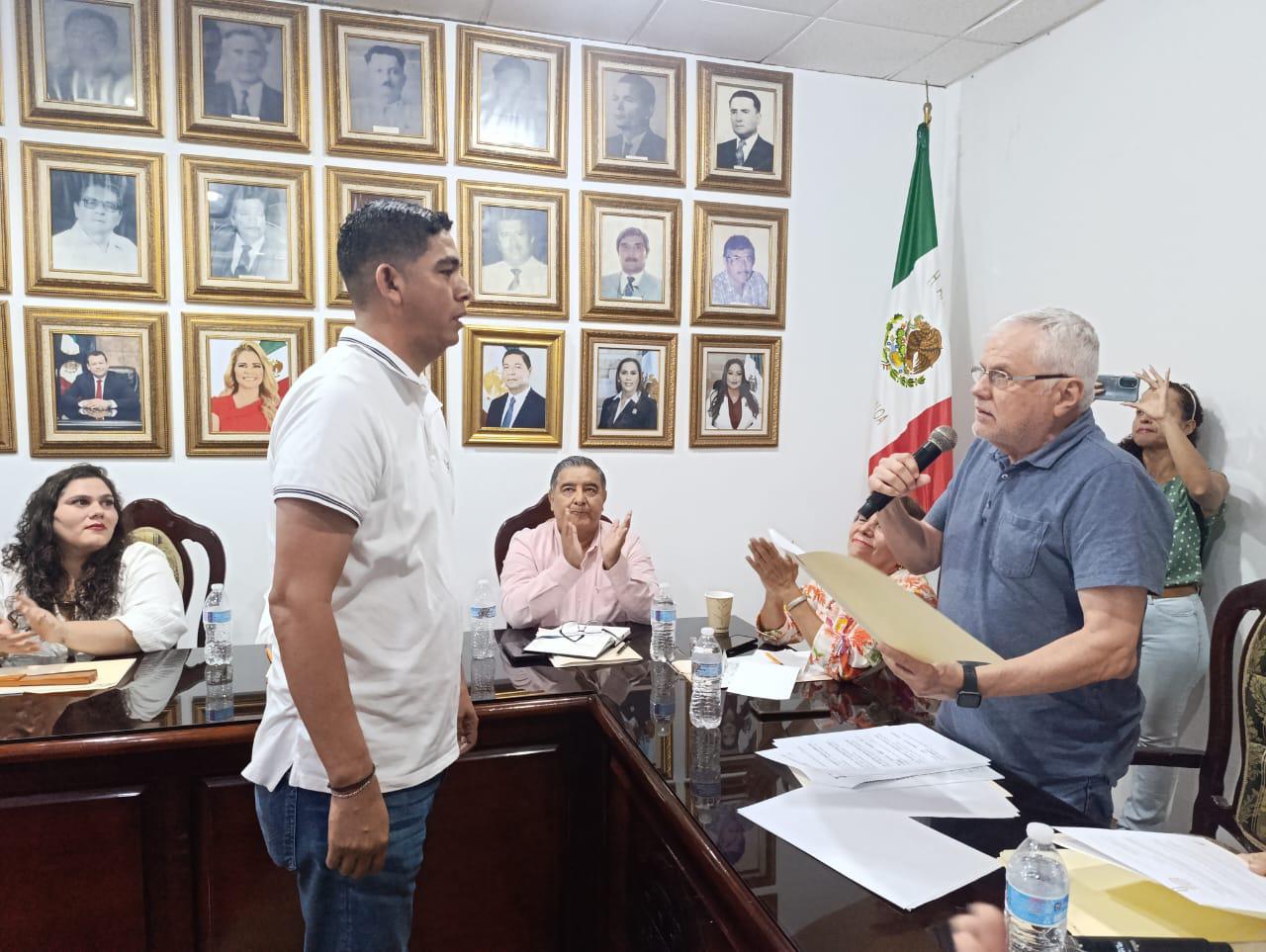 $!Nuevos funcionarios rinden protesta en Cabildo de Escuinapa