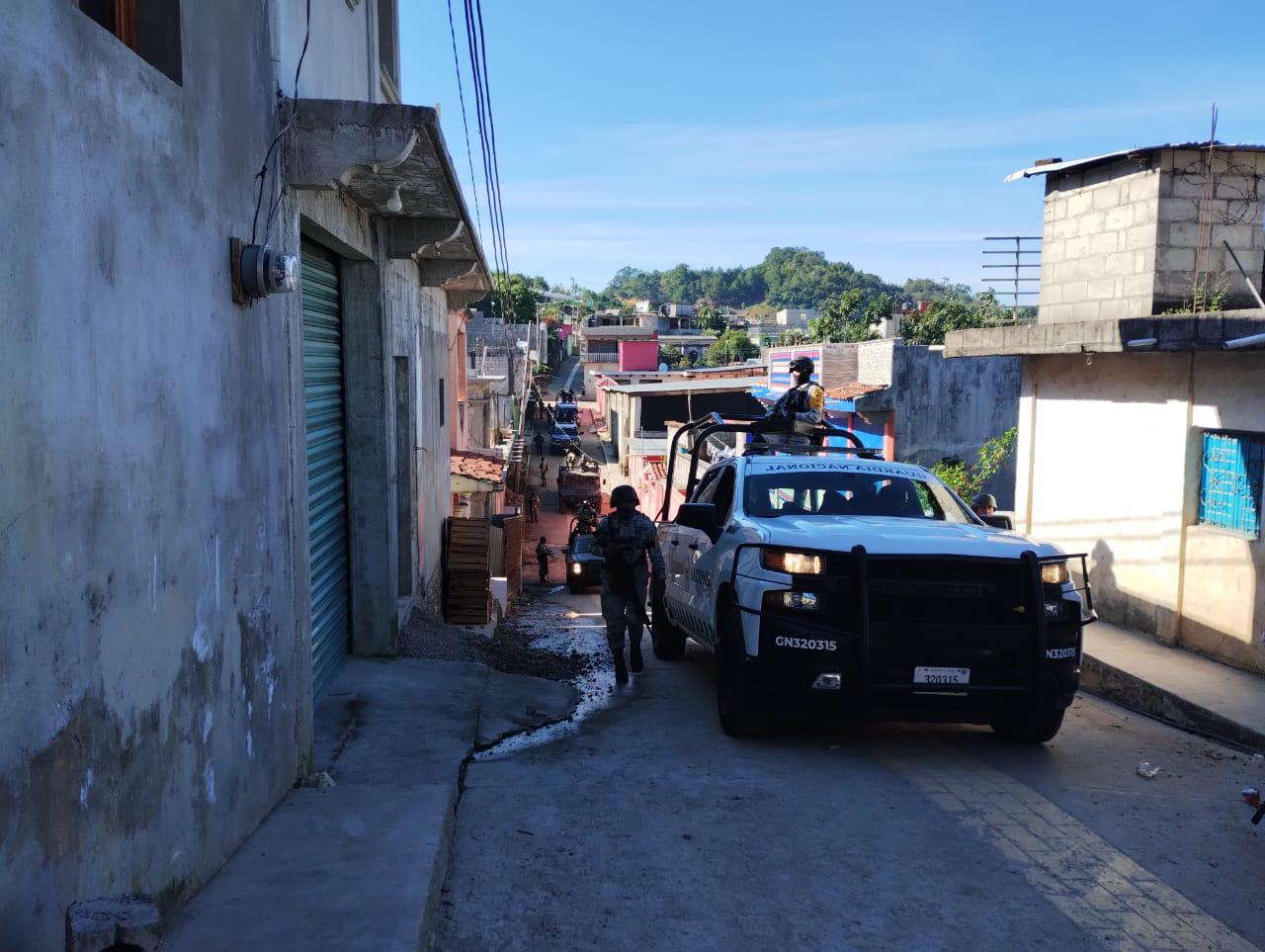 $!Alcaldía de Pantelhó, Chiapas, es liberada por autodefensas ‘El Machete’