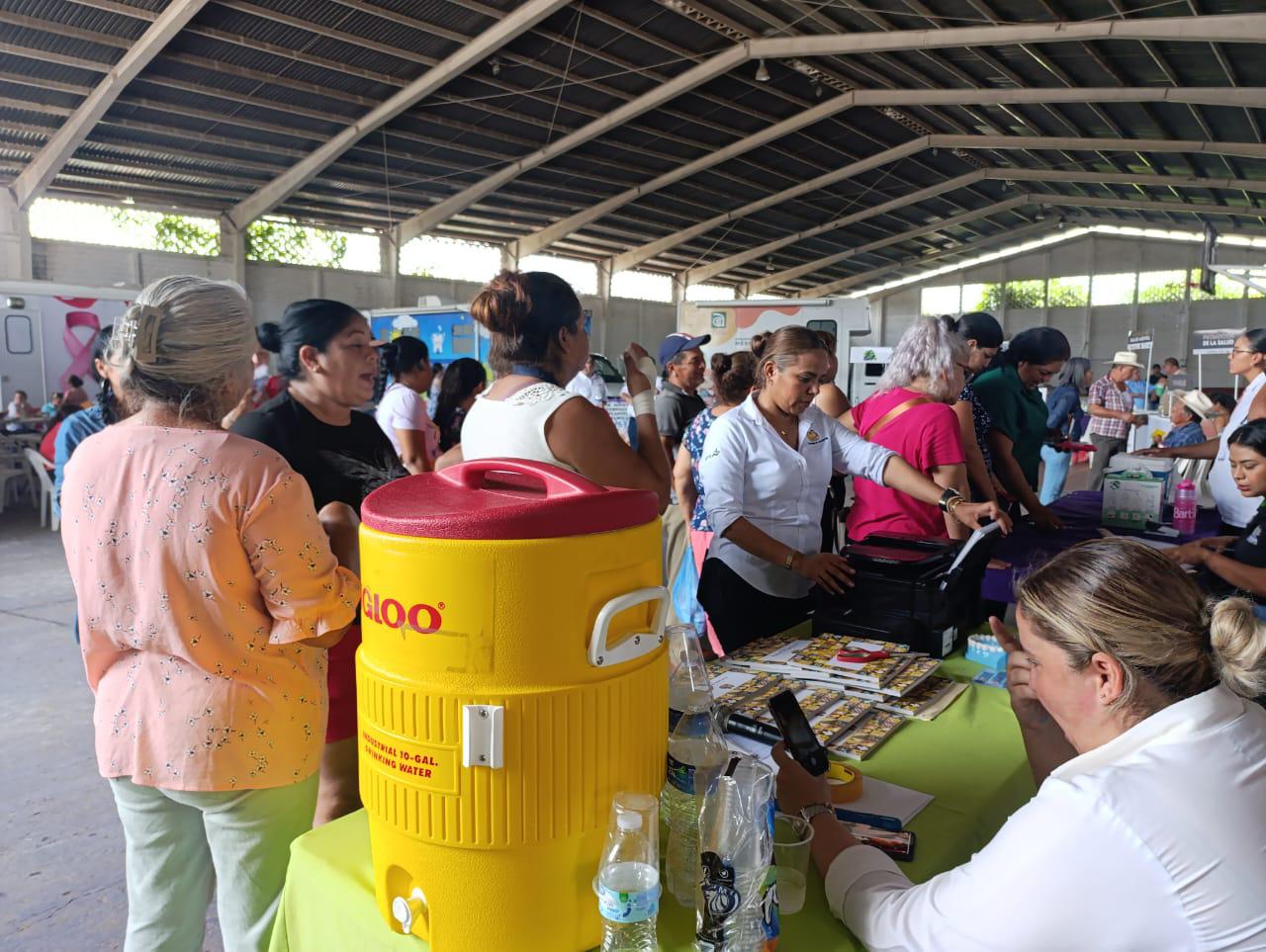 $!Realizan Feria de la Salud para trabajadores del campo y jornaleros en Escuinapa