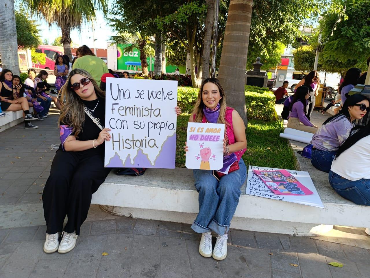 $!En Escuinapa, recuerdan a las víctimas de feminicidio durante el 8M