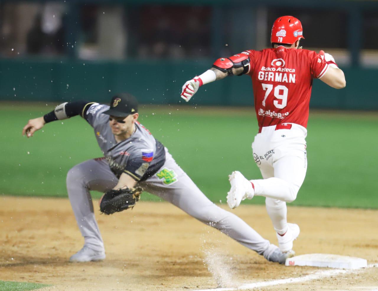 $!Venados de Mazatlán da el primer golpe en semifinal ante Tomateros de Culiacán