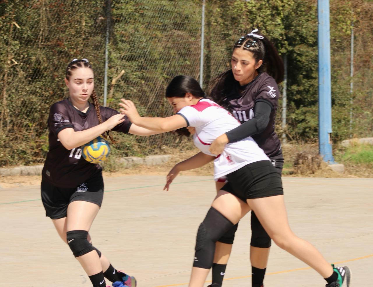 $!¡Tricampeonas estatales! Mazatlán vuelve a dominar en handball